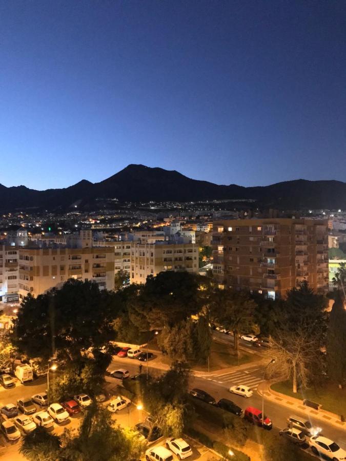 Holiday Apartment Edificio Iris, BenalmáDena بينالماذينا المظهر الخارجي الصورة